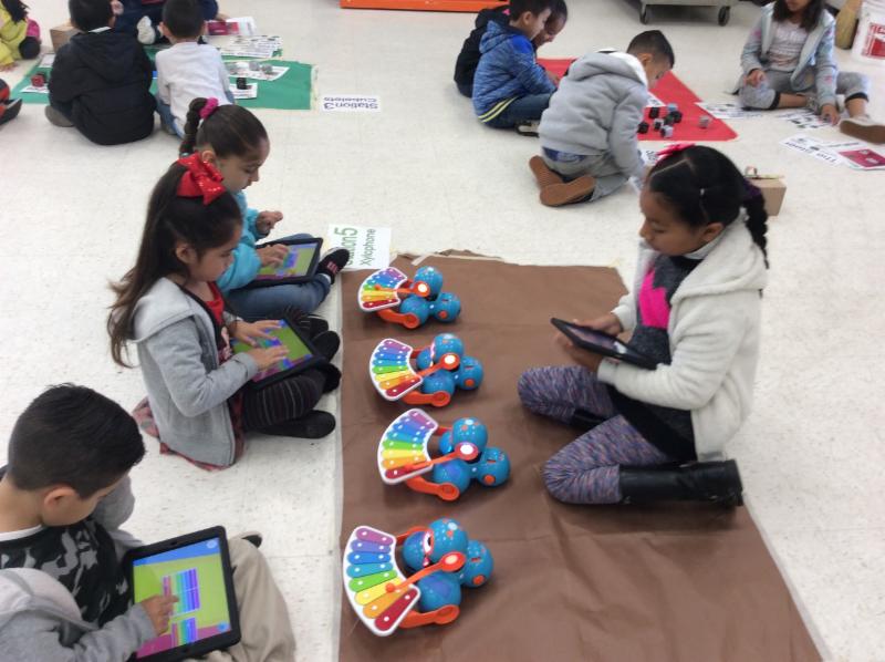 Coding and Robotics at Rosita - article thumnail image